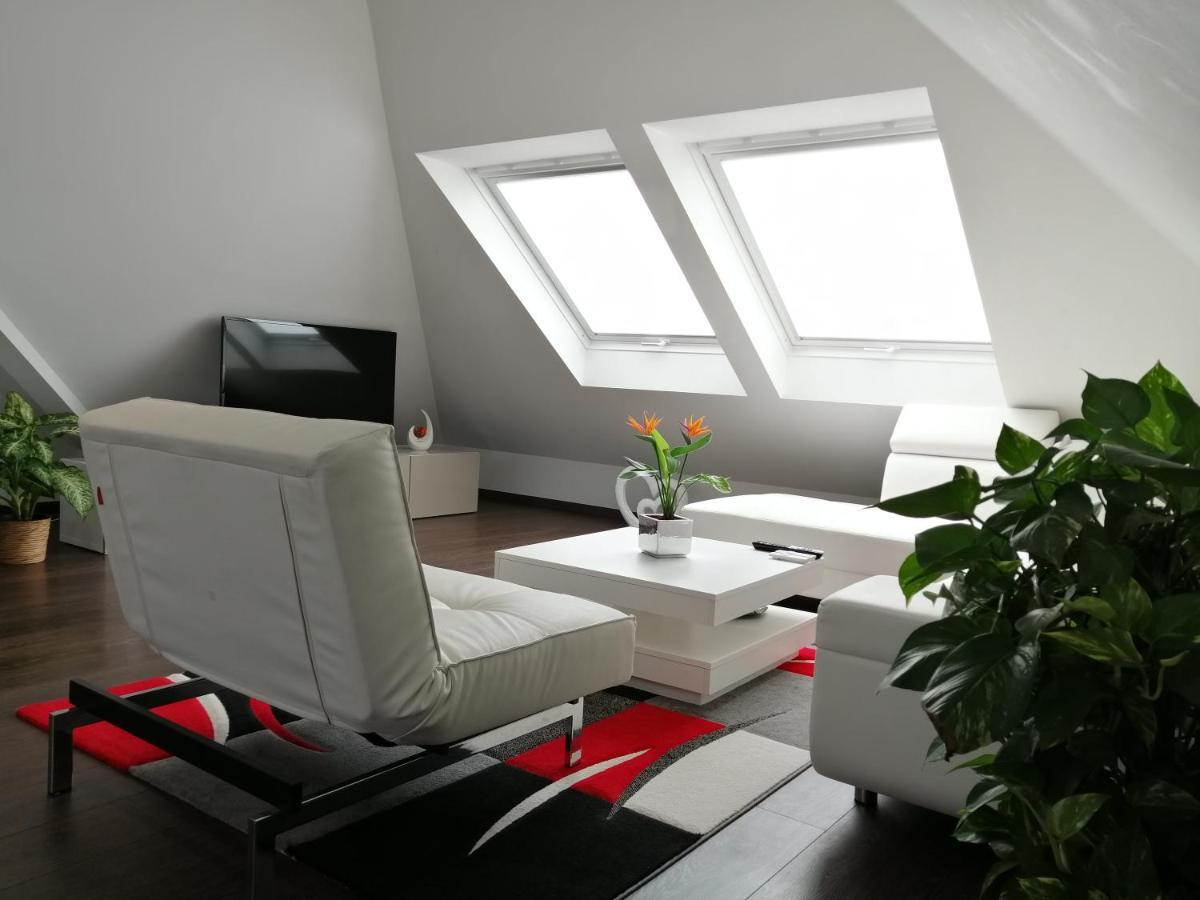 Ruhige Wohnung In Der Naehe Von Frankfurt Kelkheim Extérieur photo