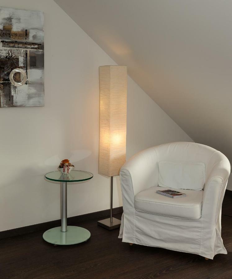 Ruhige Wohnung In Der Naehe Von Frankfurt Kelkheim Extérieur photo